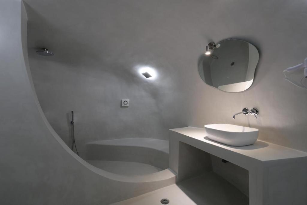 Fira Unique Rooms- Fira Center Экстерьер фото